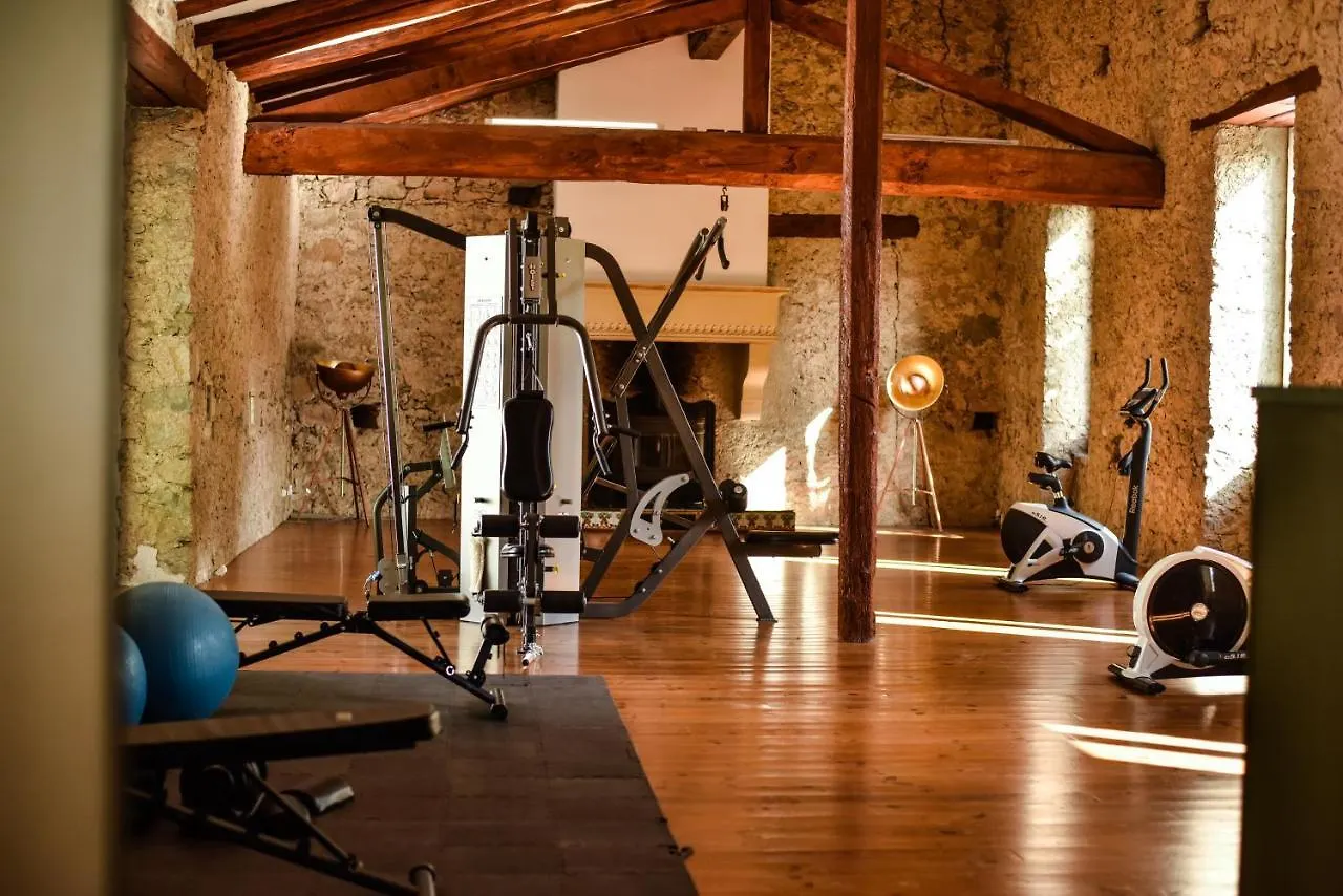 Chateau De Rhodes La Bastide-de-Serou Bed & Breakfast