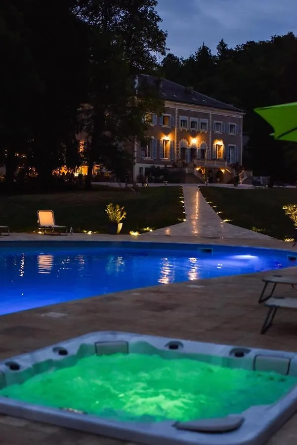 Chateau De Rhodes La Bastide-de-Serou Bed & Breakfast