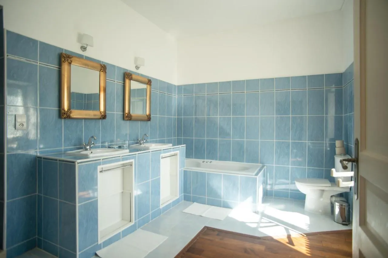 Bed & Breakfast Chateau De Rhodes La Bastide-de-Serou